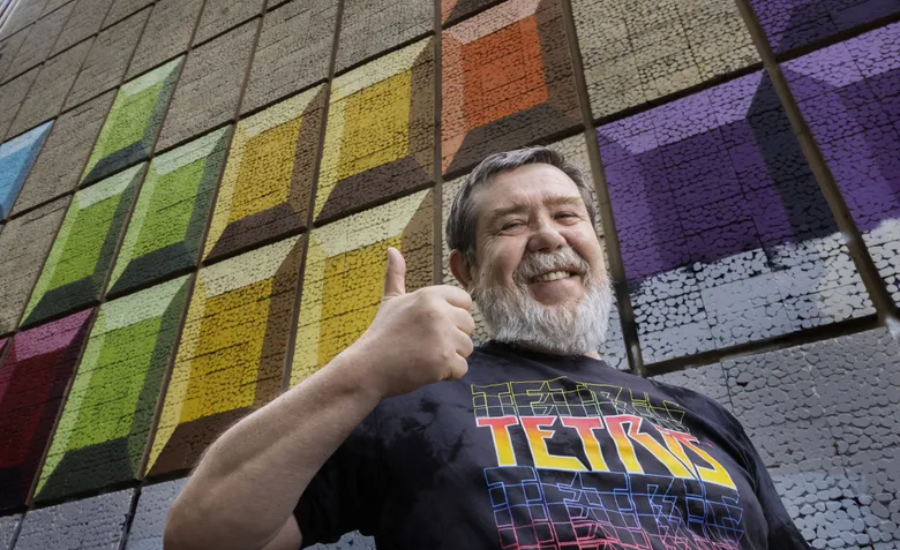 How Did Alexey Pajitnov Earn His Money?